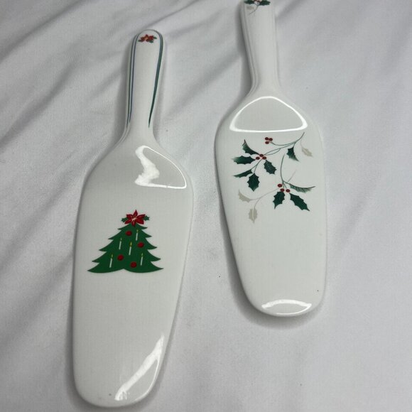 Set of 2 Christopher Stuart Holiday Cake Servers! - Picture 1 of 12